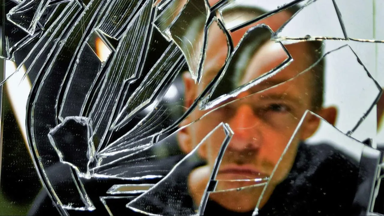 Abstract image representing fragmented understanding and missing context in AI systems
